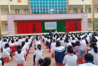Việt Yên Phối hợp Tổ chức hội nghị truyền thông về Chăm sóc sức khỏe sinh sản Vị thành niên/thanh niên tại trường THCS Hoàng Ninh