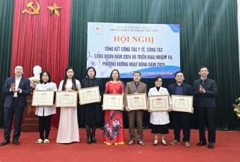 TTYT Việt Yên tổ chức Hội nghị Tổng kết công tác Y tế, công đoàn, thi đua - Khen thưởng năm 2024