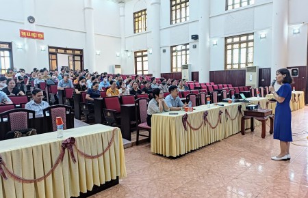 Tập huấn nâng cao năng lực cho cán bộ dân số ở cơ sở tại Việt Yên