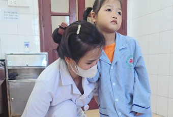 Hành trình hồi sinh từng bước chân nhỏ bé