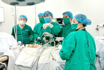 TTYT huyện Việt Yên: Cấp cứu thành công cho bệnh nhân thủng mặt trước hành tá tràng bằng phương pháp nội soi