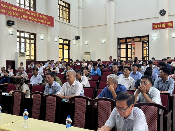 Thông tin thời sự về công tác dân số cho cán bộ lãnh đạo ở cơ sở tại thị xã Việt Yên