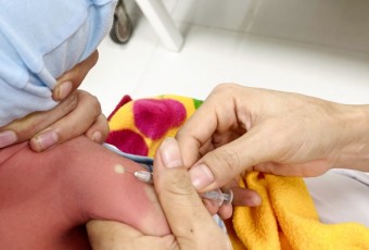 Triển khai tiêm vắc xin phòng Lao (BCG) cho trẻ sơ sinh tại Trung tâm Y tế huyện Việt Yên