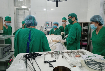 Trung tâm Y tế huyện Việt Yên triển khai kỹ thuật mới: Phẫu thuật nội soi lấy sỏi niệu quản và nội soi niệu quản ngược dòng tán sỏi bằng laser