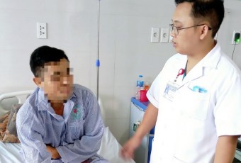 Tán sỏi nội soi bằng laser sử dụng ống soi mềm tại TTYT thị xã Việt Yên