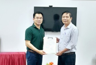 Công bố quyết định chuẩn y chức danh Bí thư Đảng ủy TTYT Việt Yên