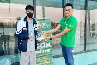 F88 lan tỏa tình thương: 100 suất cơm từ thiện gửi đến bệnh nhân tại Trung tâm Y tế huyện Việt Yên